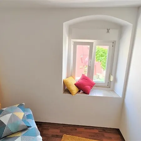 Aryjina Kuca, Duplex With Terrace Offering Sea And Mountain Views * Kaštela